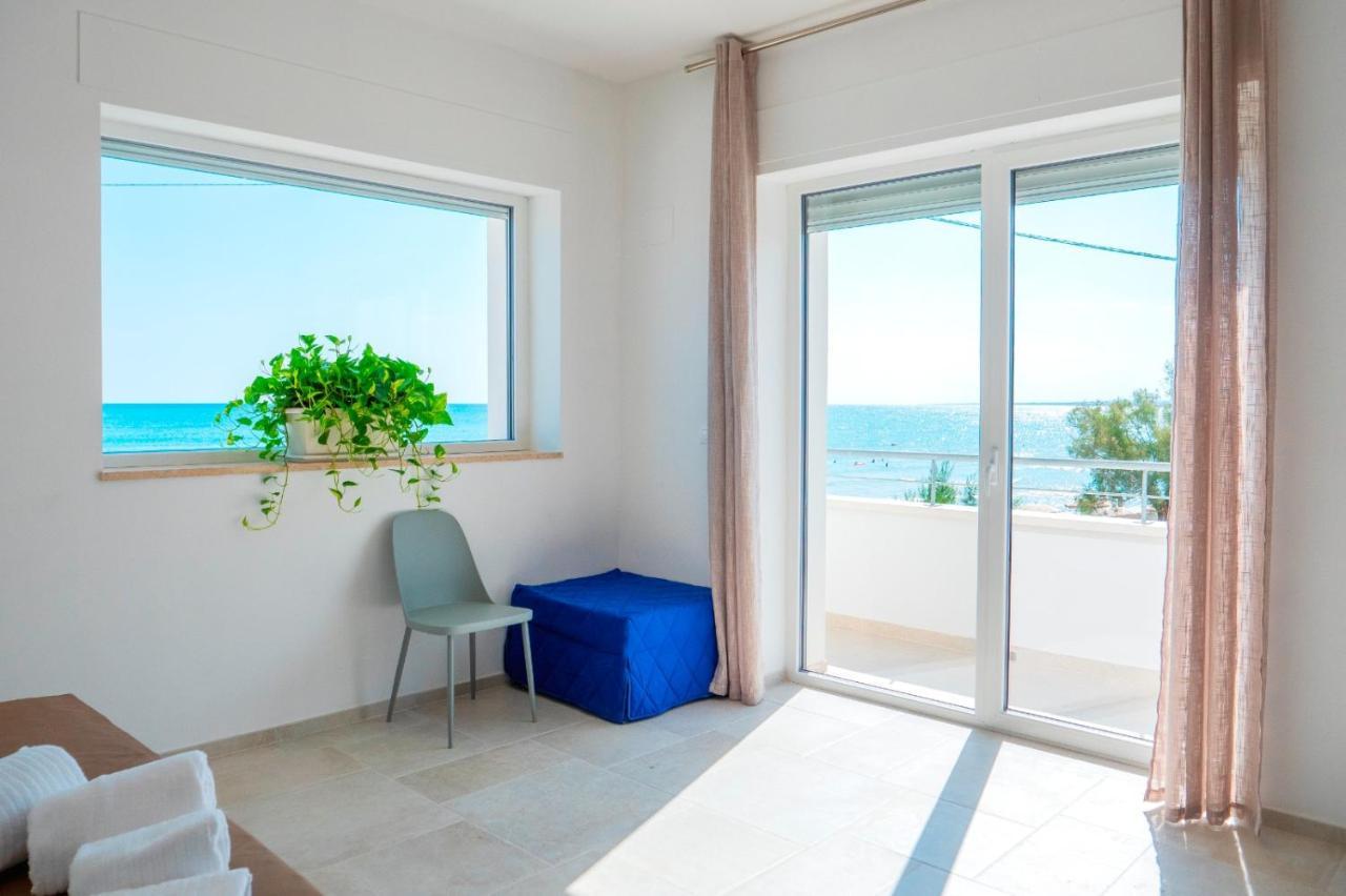 B&B A Un Passo Dal Mare ตอร์เรกันเน ภายนอก รูปภาพ