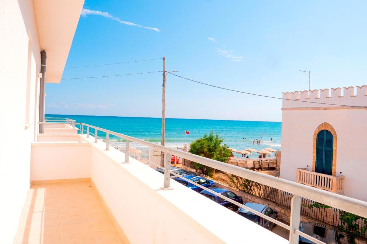 B&B A Un Passo Dal Mare ตอร์เรกันเน ภายนอก รูปภาพ