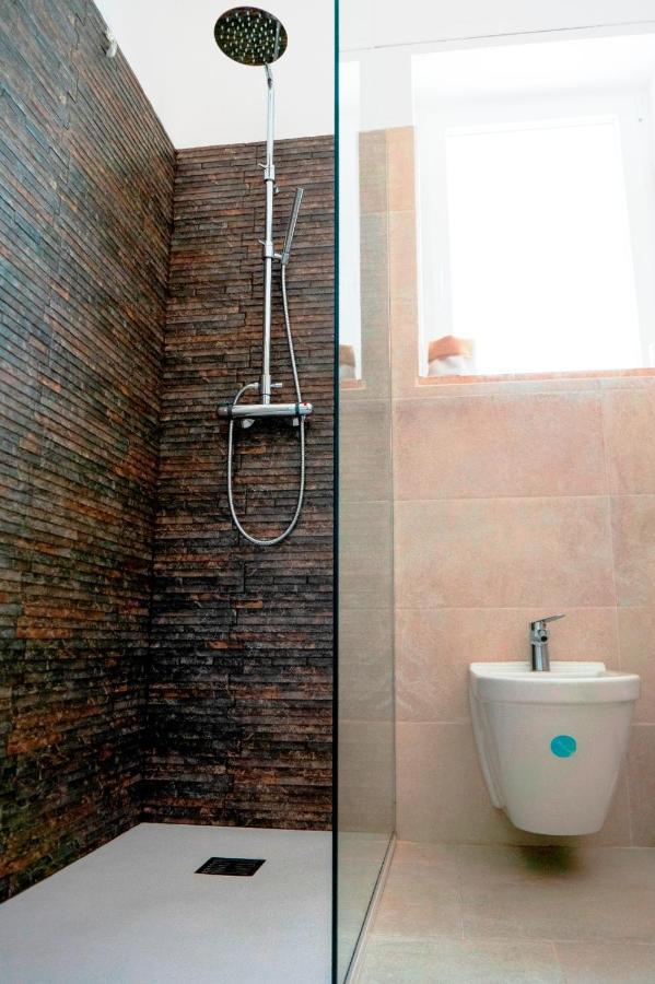 B&B A Un Passo Dal Mare ตอร์เรกันเน ภายนอก รูปภาพ